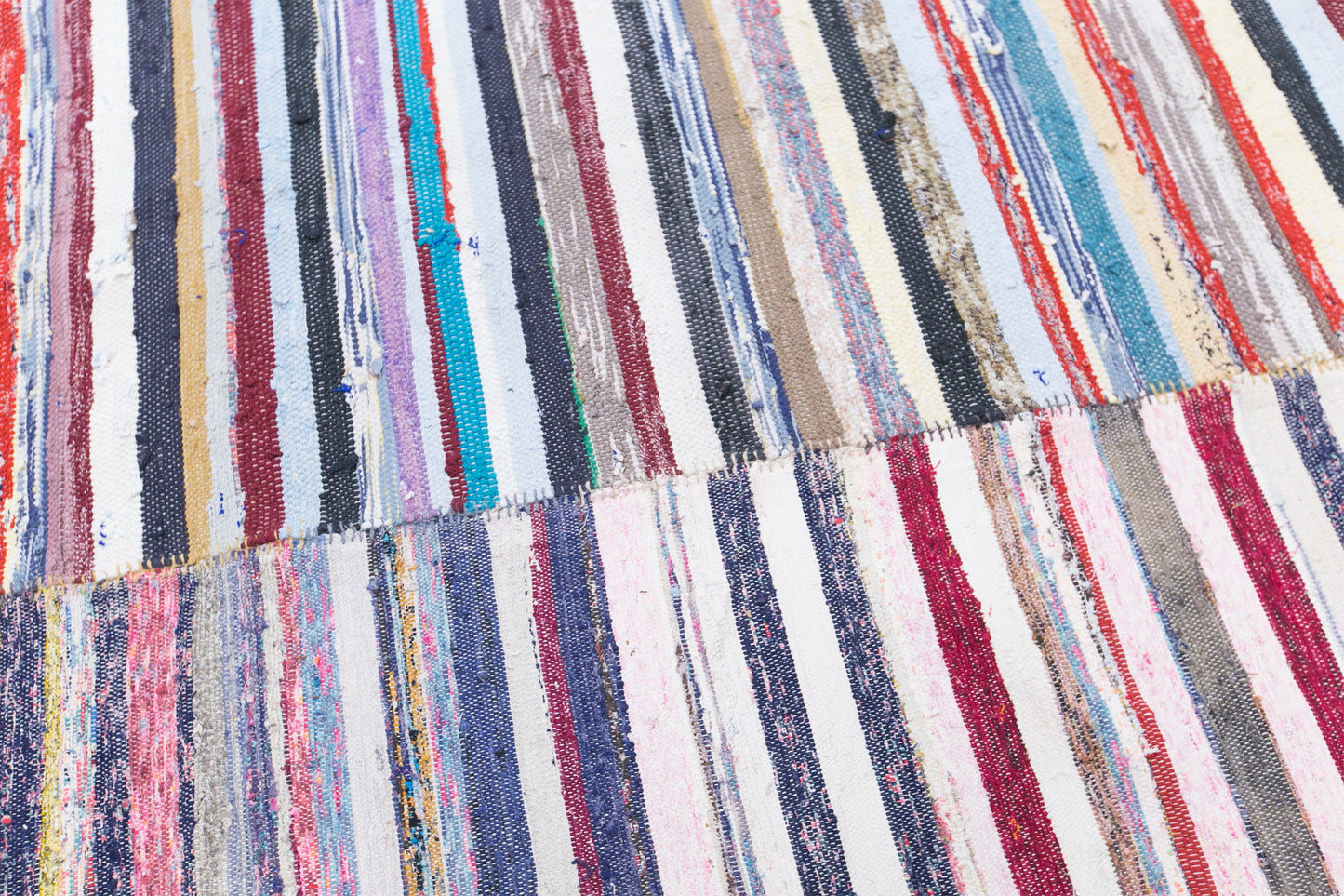 Vintage Turkish Minimal Kilim Rug, 210 × 255 cm / 6.9 x 8.4 ft Handmade Wool Flatweave Rug