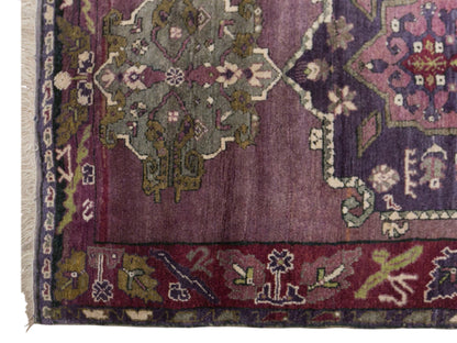 Vintage Konya Karapinar Rug, 125 × 190 cm / 4.1 x 6.2 ft Handmade Wool Rug