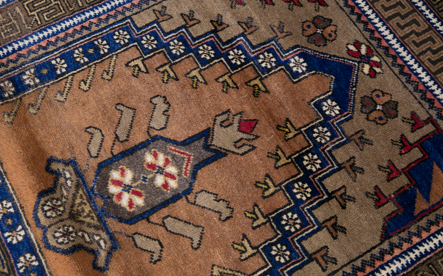 Prayer Rug 3.4 x 5.9 feet 105 x 180 cm