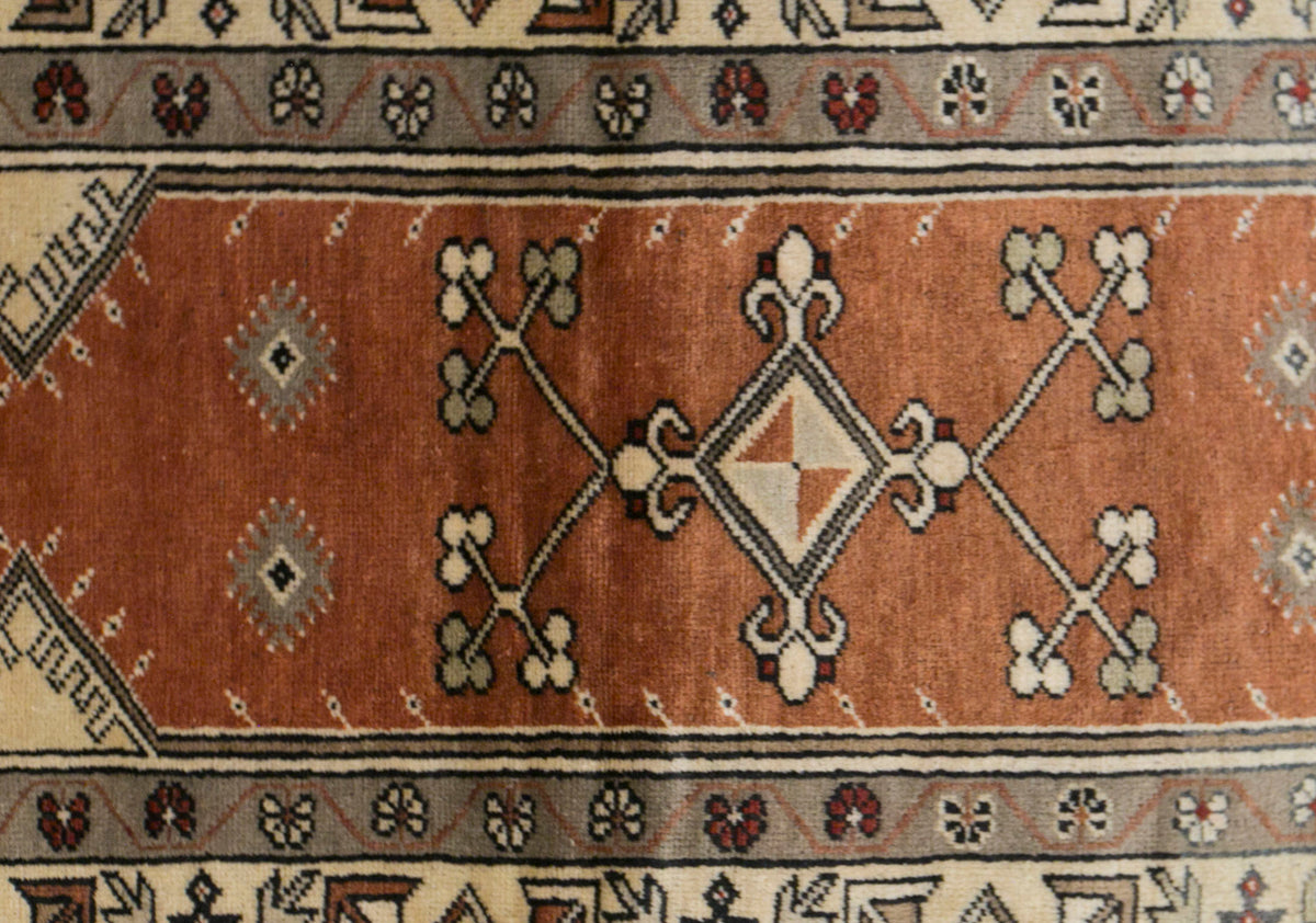 Vintage Milas Prayer Rug, 125 x 220 cm / 4 x 7 ft Handmade Wool Rug