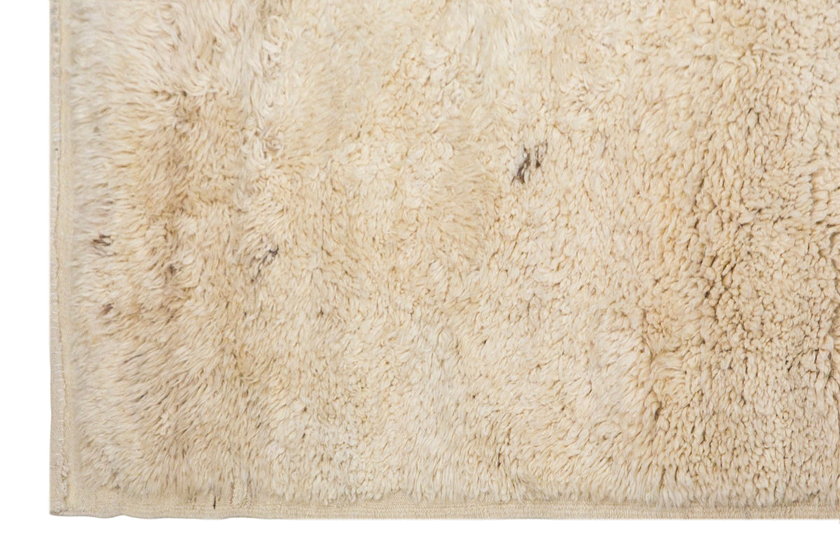 Vintage Karapınar Tulu, 142 x 250 cm / 4.7 x 8.2 feet