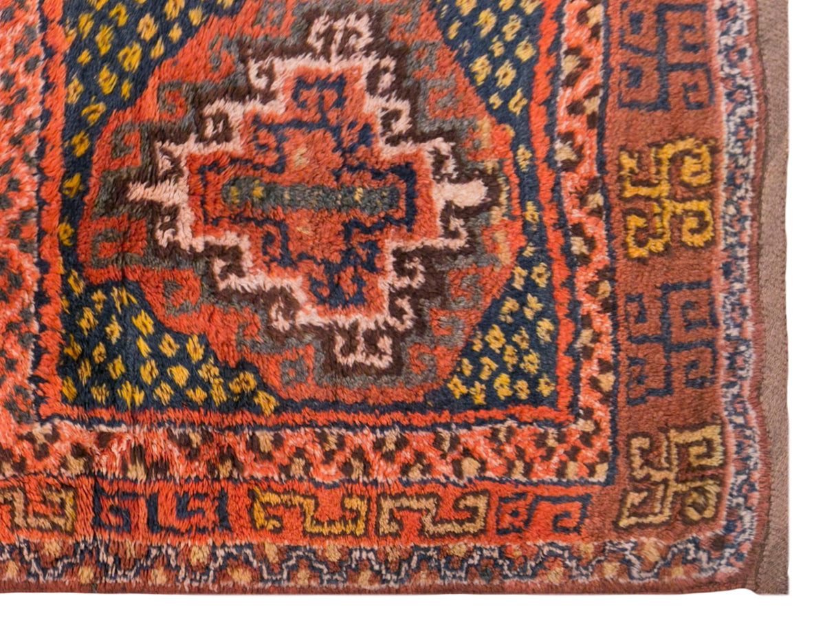 Vintage Kurdish Rug, 106 × 148 cm / 3.5 x 4.9 ft Handmade Wool Rug