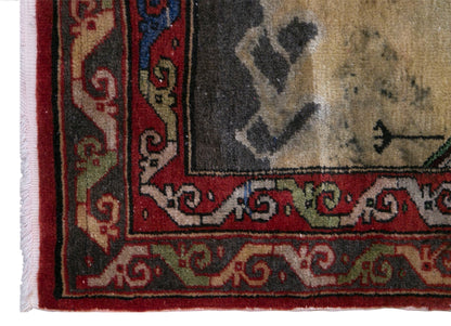 Prayer Rug 3.6 x 4.8 feet 110 x 147 cm