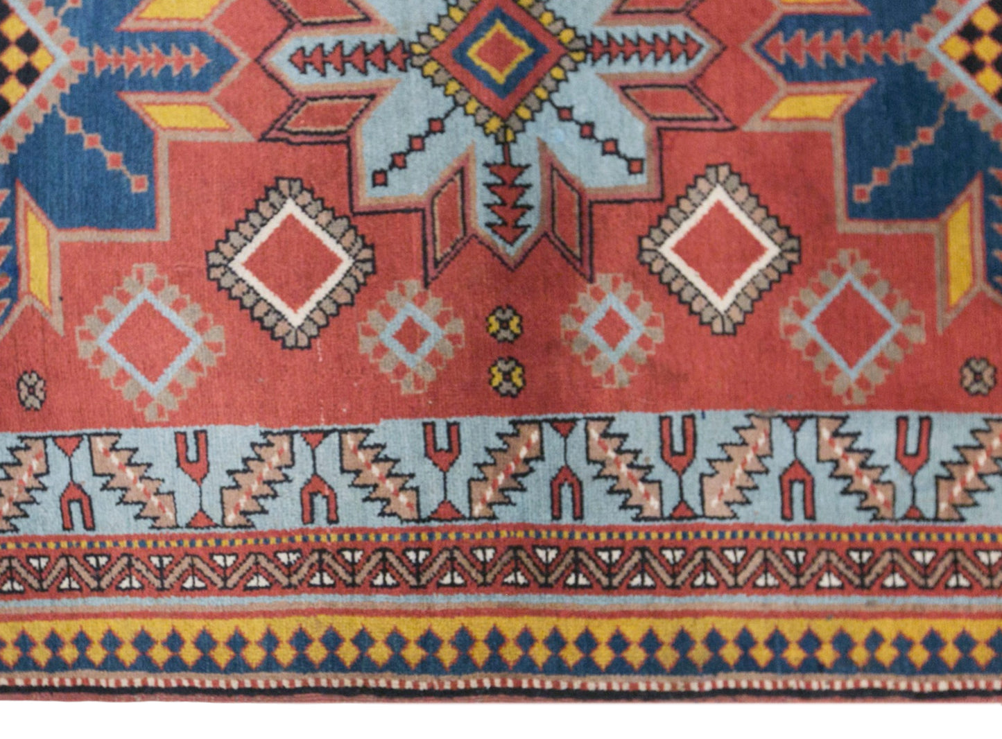 Vintage Caucasian Derbent Rug, 125 × 185 cm / 4.1 x 6.1 ft Handmade Wool Rug
