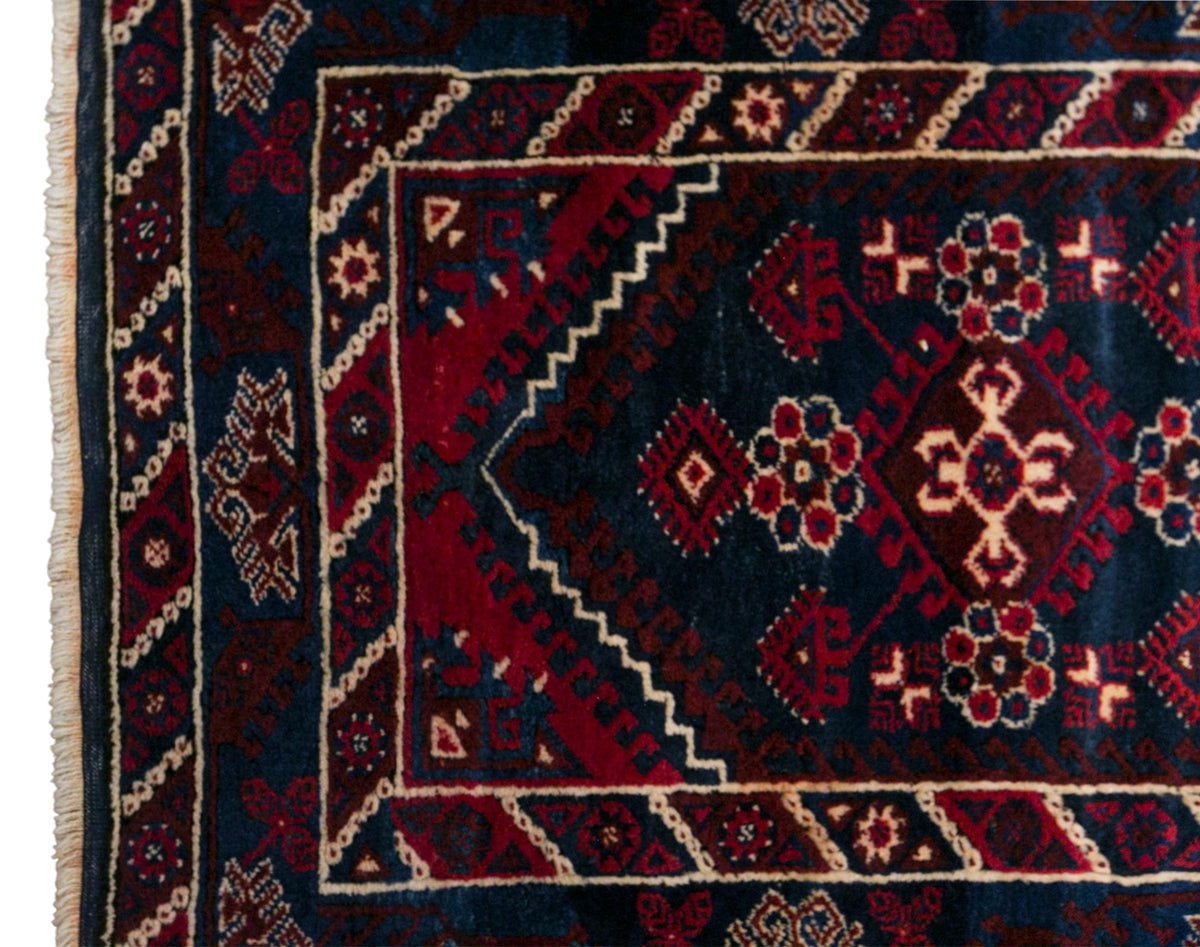 Vintage Dosemealti Rug, 121 × 193 cm / 4 x 6.3 ft Handmade Wool Rug