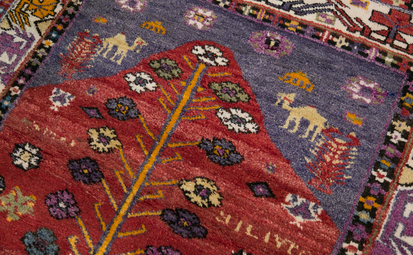 Prayer Rug 3.7 x 5 feet 112 x 152 cm
