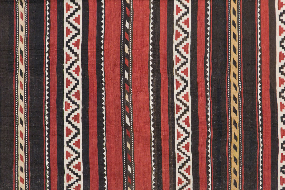Vintage Caucasian Kilim, 172 x 245 cm / 5.6 x 8 feet