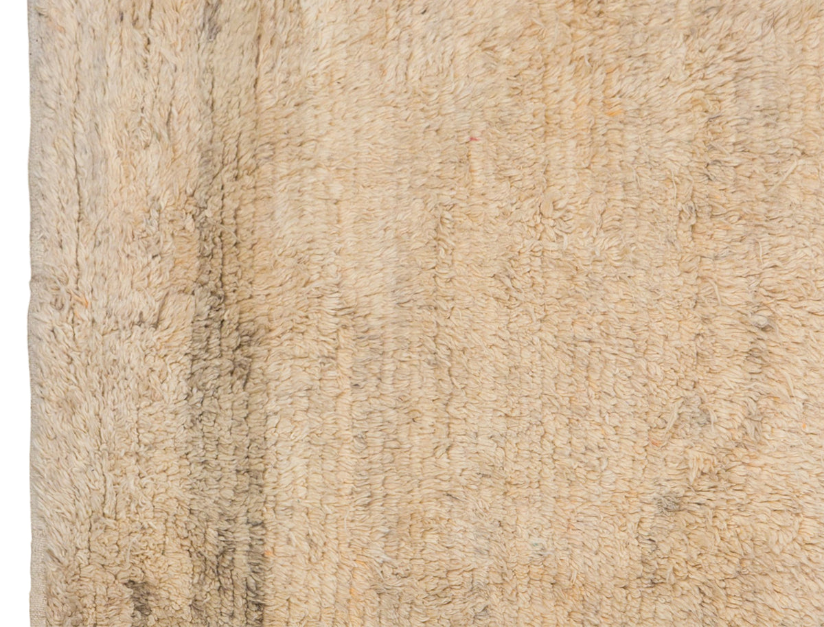 Vintage Karapınar Tulu, 146 x 240 cm / 4.8 x 7.9 feet