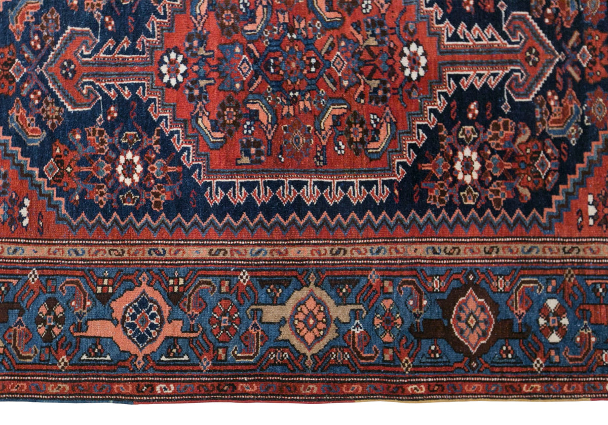 Vintage Turkish Rug, 134 × 192 cm / 4.4 x 6.3 ft Handmade Wool Rug