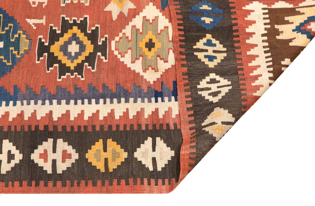 5 x 9.7 ft Kilim, Vintage Caucasian Kilim, Kazak Azerbaijan