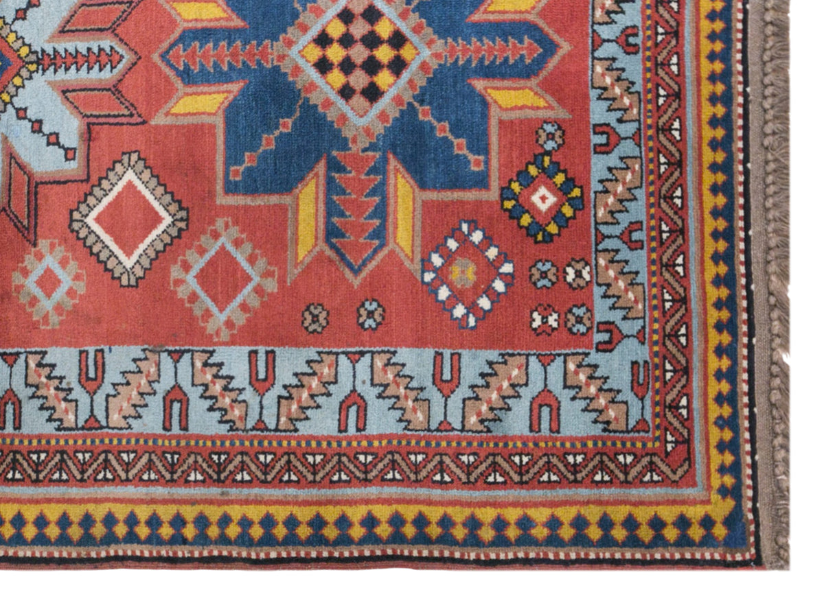 Vintage Caucasian Derbent Rug, 125 × 185 cm / 4.1 x 6.1 ft Handmade Wool Rug