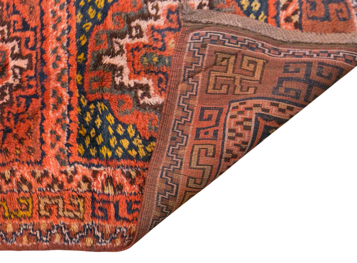 Vintage Kurdish Rug, 106 × 148 cm / 3.5 x 4.9 ft Handmade Wool Rug