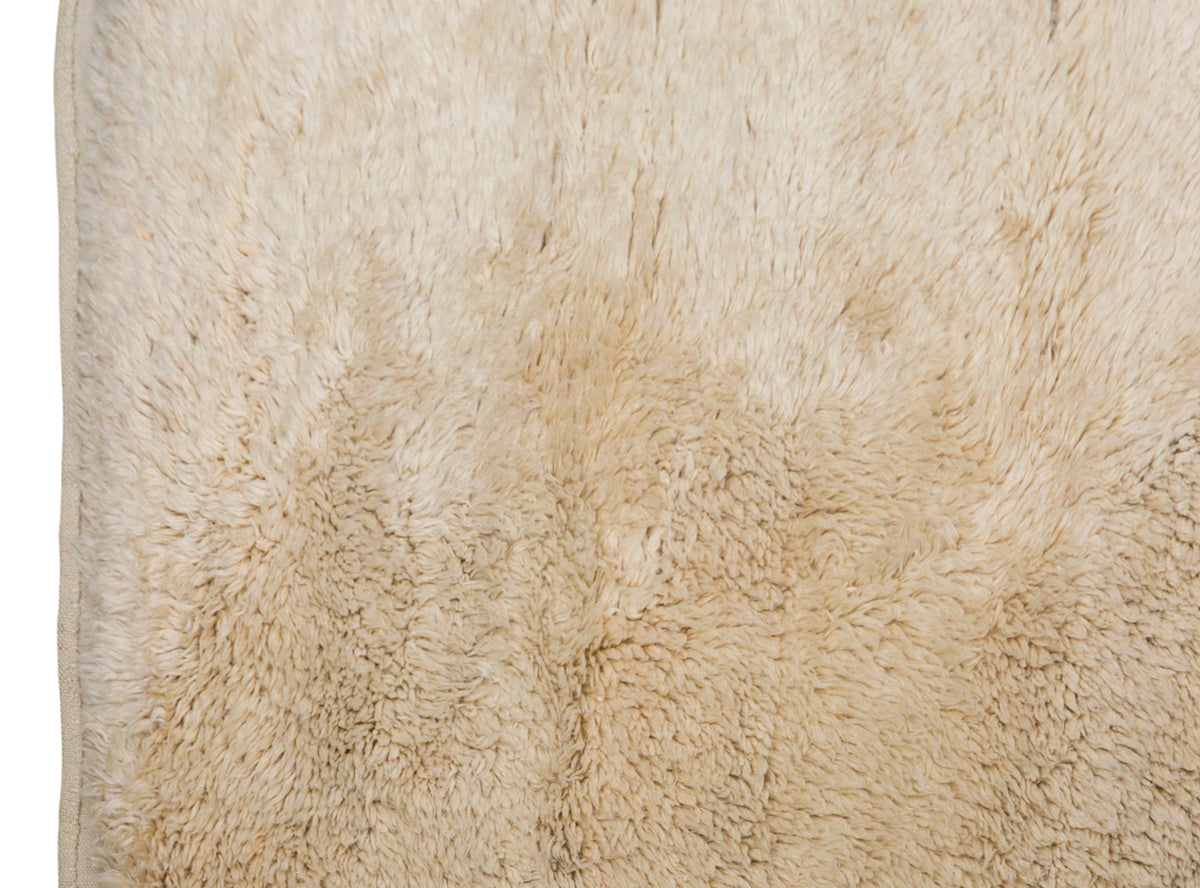 Vintage Karapınar Tulu, 132 x 230 cm / 4.3 x 7.5 feet