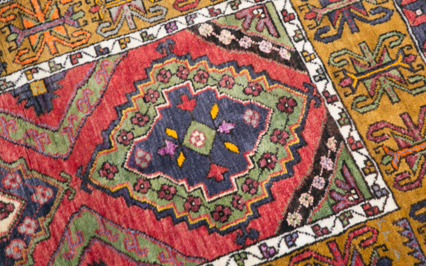 Prayer Rug 3.3 x 5.4 feet 101 x 166 cm