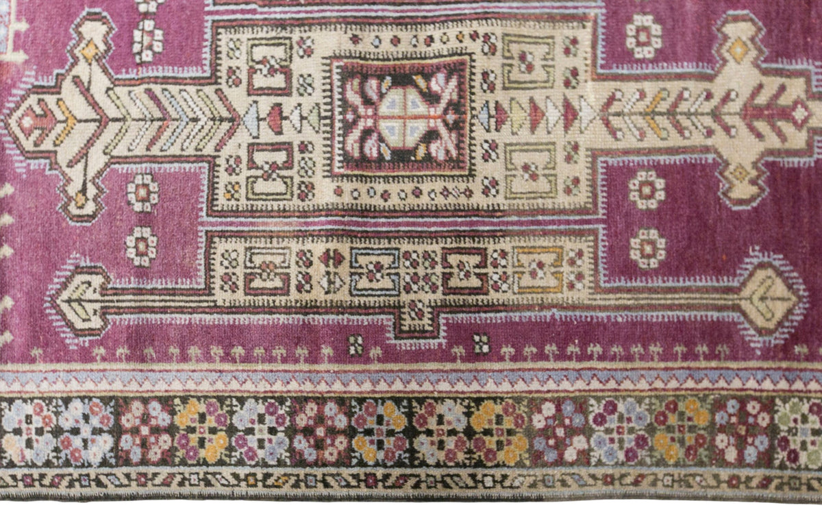 Vintage Kırşehir Rug, 106 × 221 cm / 3.5 x 7.3 ft Handmade Wool Rug