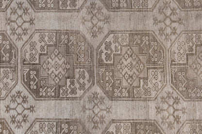 Vintage Large Rug, 205 x 330 cm / 6.7 x 11 feet