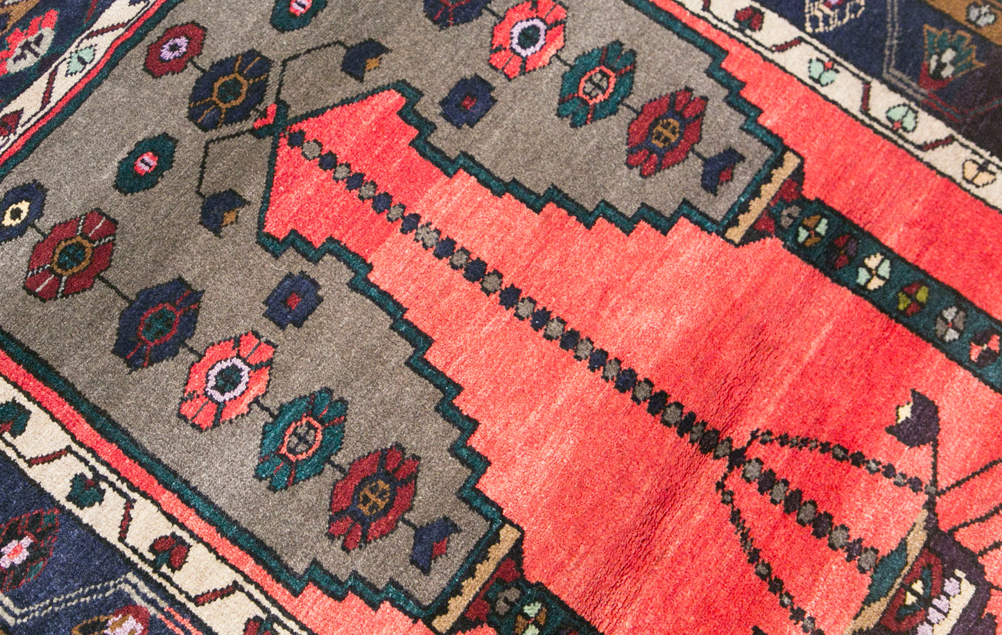 Prayer Rug 3.6 x 5.6 feet 110 x 170 cm