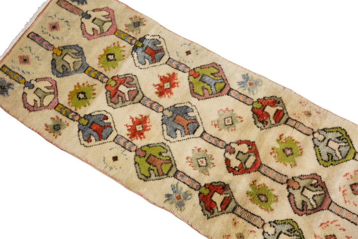 Vintage Turkish Runner Rug, 60 x 235 cm / 2 x 7.7 ft