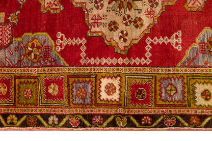 Vintage Turkish Oushak Rug, 110 x 140 cm / 3.6 x 4.6 ft