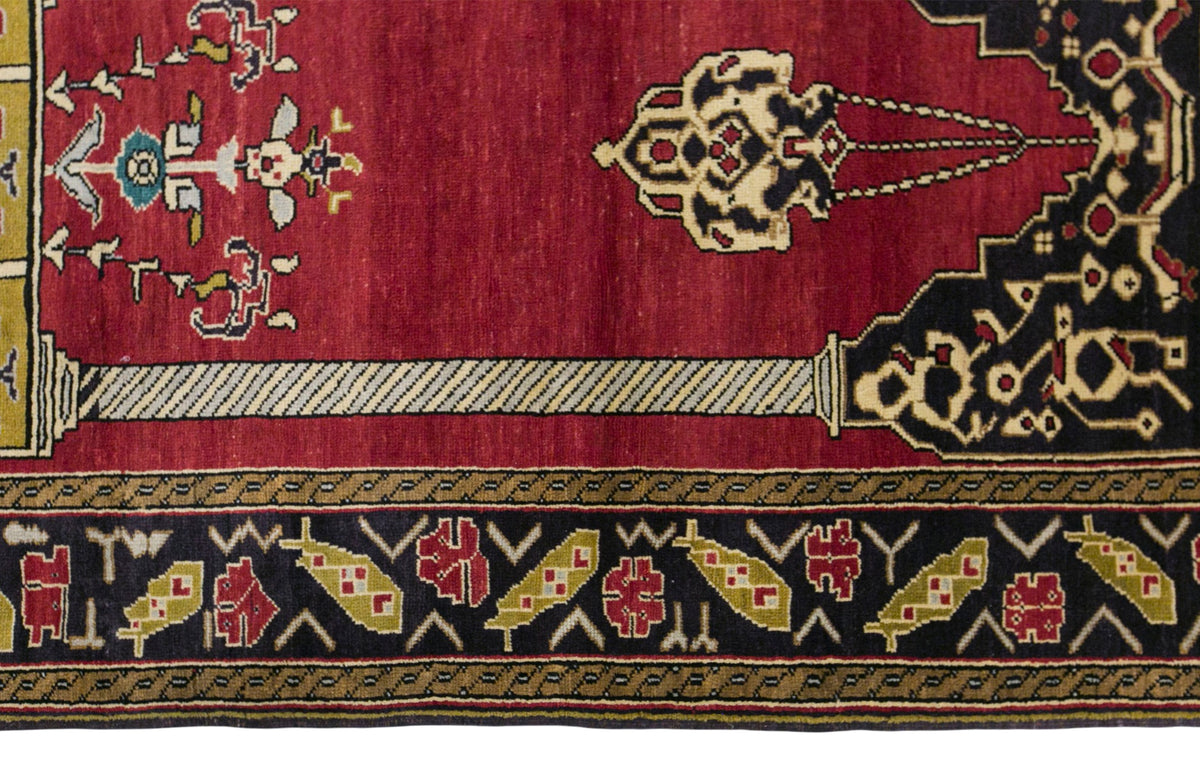 Vintage Konya Karapınar Rug, 128 x 200 cm / 4.2 x 6.6 ft Handmade Wool Prayer Rug