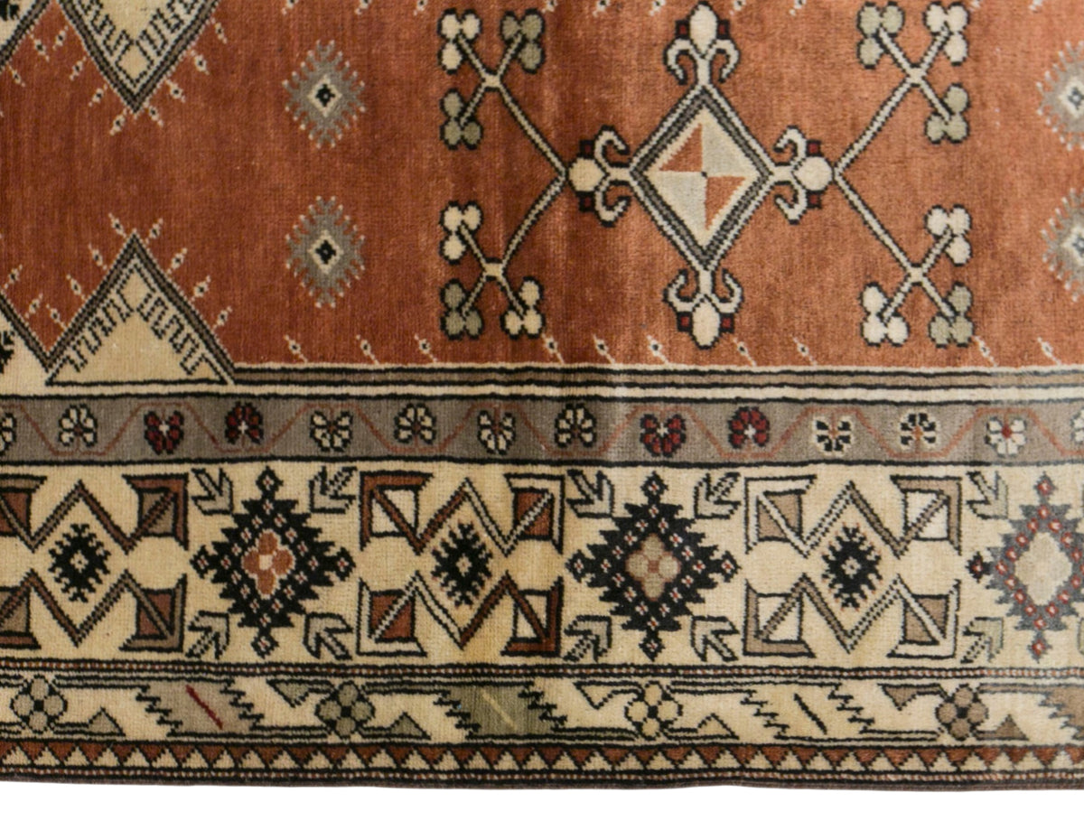 Vintage Milas Prayer Rug, 125 x 220 cm / 4 x 7 ft Handmade Wool Rug