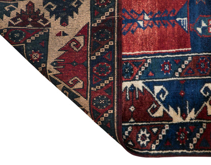 80+ Year Old Döşemealtı Rug, 120 x 185 cm (3'11" x 6'1")