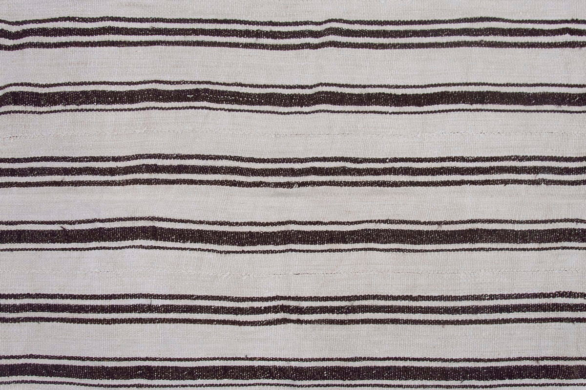 Netural Kilim 5'9 x 9 ft 175 x 268 cm