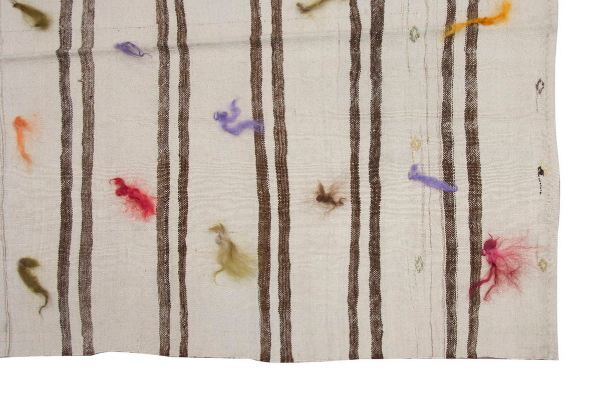 Neutral Kilim 4'1" x 5'5" feet  125 x 165 cm
