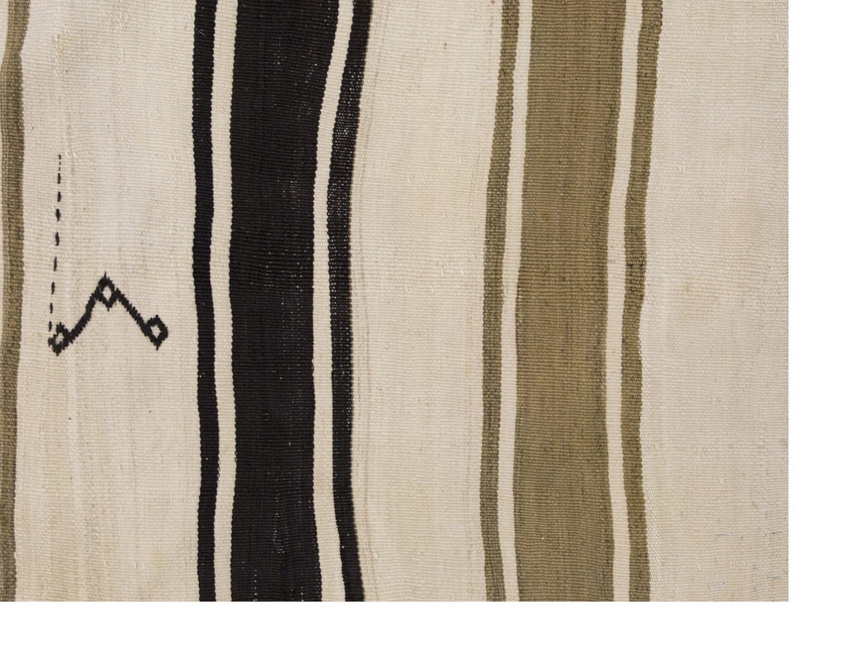 Neutral Kilim 4'1" x 7'7" feet 125 x 230 cm