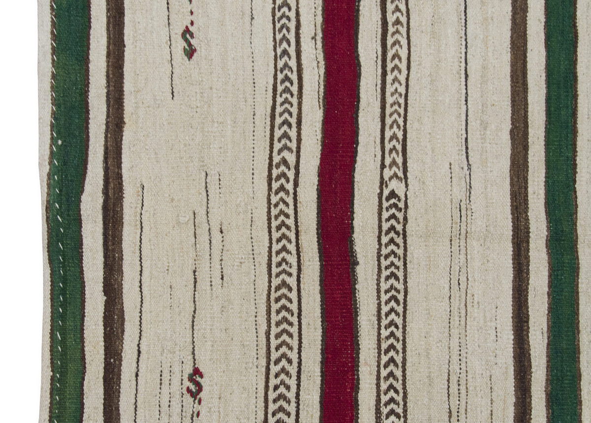 Neutral Kilim 4'5" x 5'11" feet 135 x 180 cm