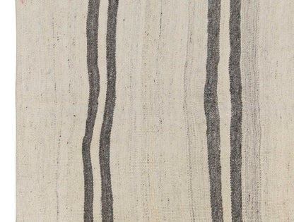 Neutral Kilim 4'6" x 5'9" feet 138 x 175 cm