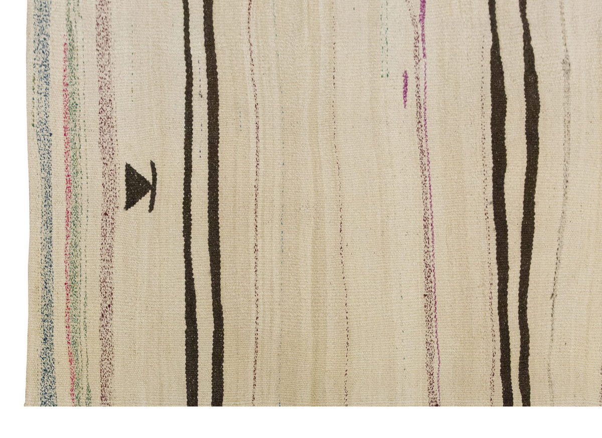 Neutral Kilim 4'6" x 6'5" feet 138 x 195 cm