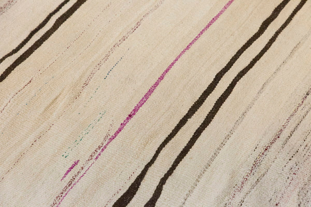 Neutral Kilim 4'6" x 6'5" feet 138 x 195 cm