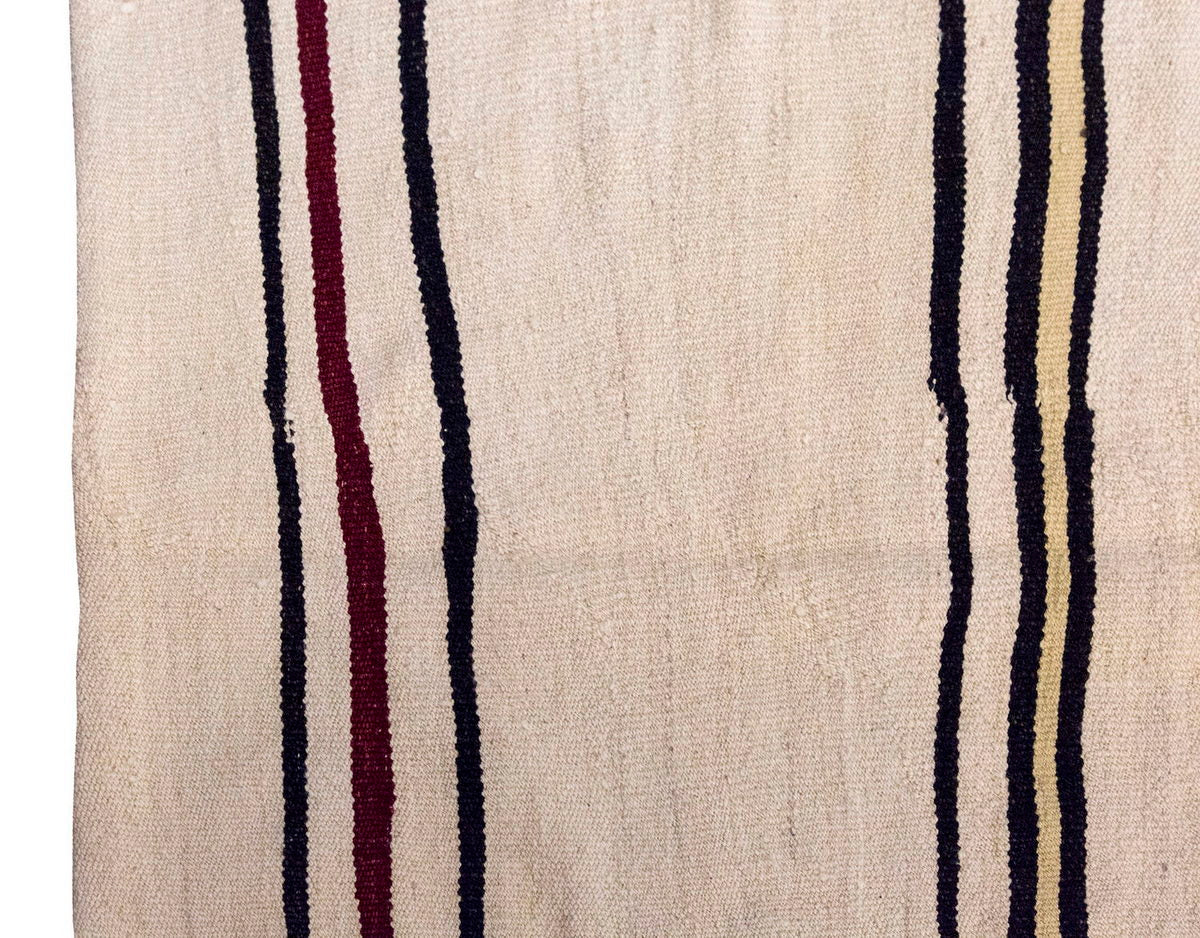 Neutral Kilim 4'7" x 5'4" feet 140 x 163 cm
