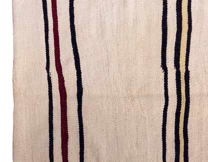 Neutral Kilim 4'7" x 5'4" feet 140 x 163 cm