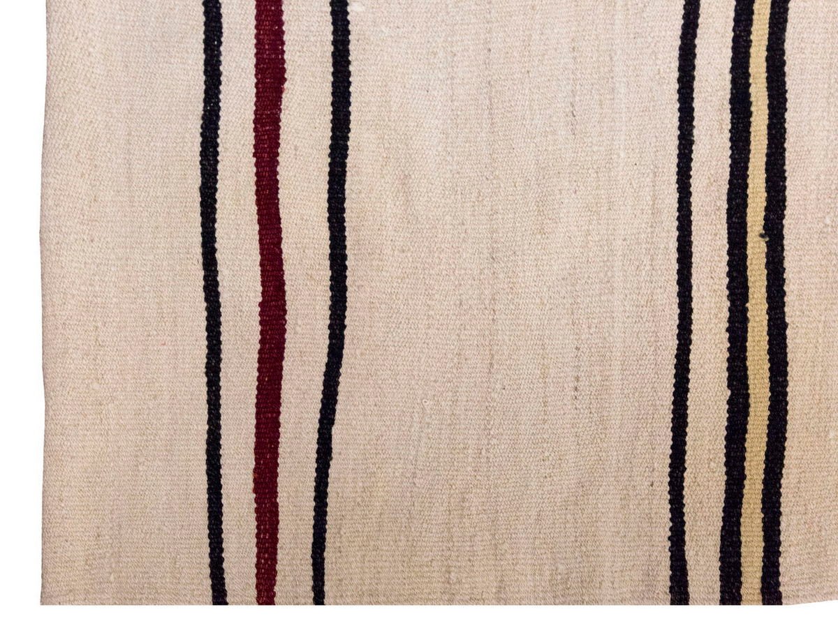 Neutral Kilim 4'7" x 5'4" feet 140 x 163 cm
