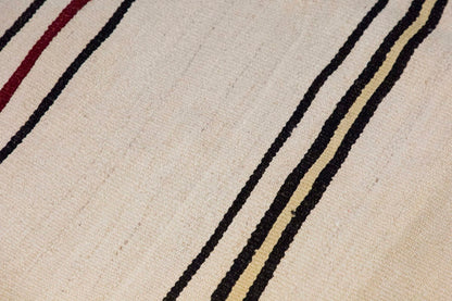 Neutral Kilim 4'7" x 5'4" feet 140 x 163 cm