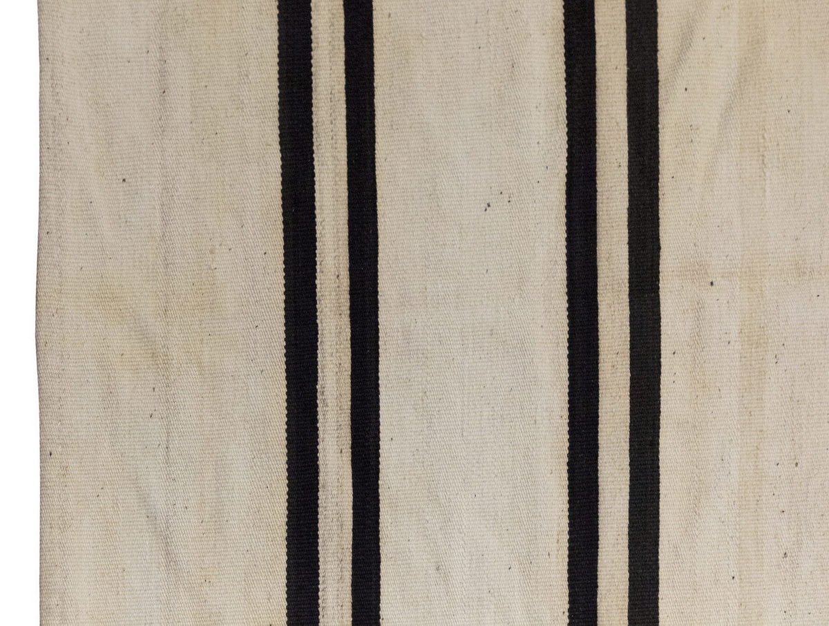 Neutral Kilim 4'8" x 6'11" feet 142 x 210 cm