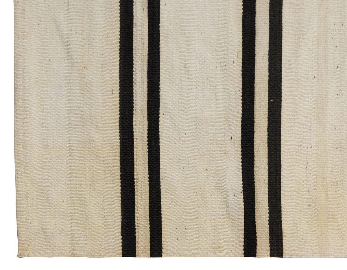 Neutral Kilim 4'8" x 6'11" feet 142 x 210 cm