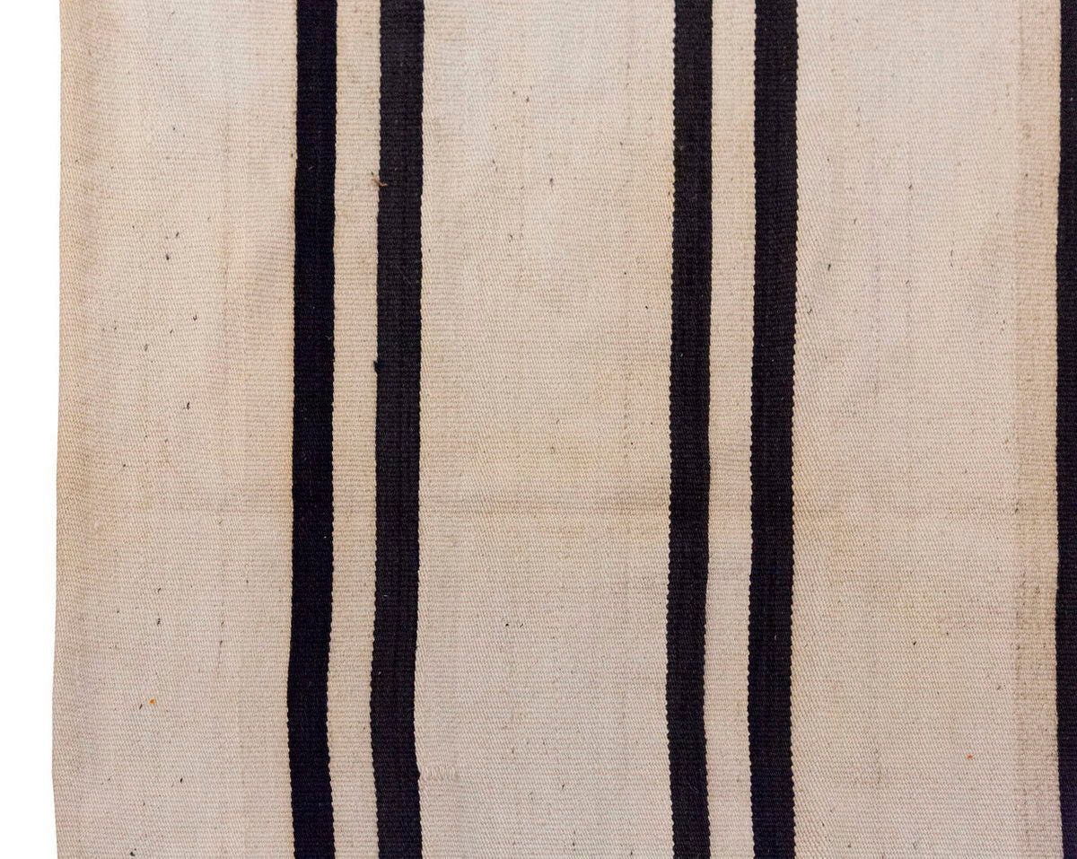 Neutral Kilim 4'8" x 6'11" feet 142 x 212 cm