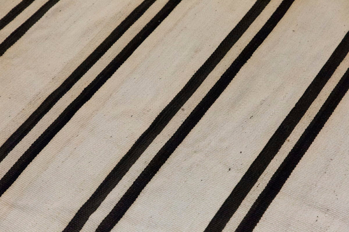 Neutral Kilim 4'8" x 6'11" feet 142 x 212 cm