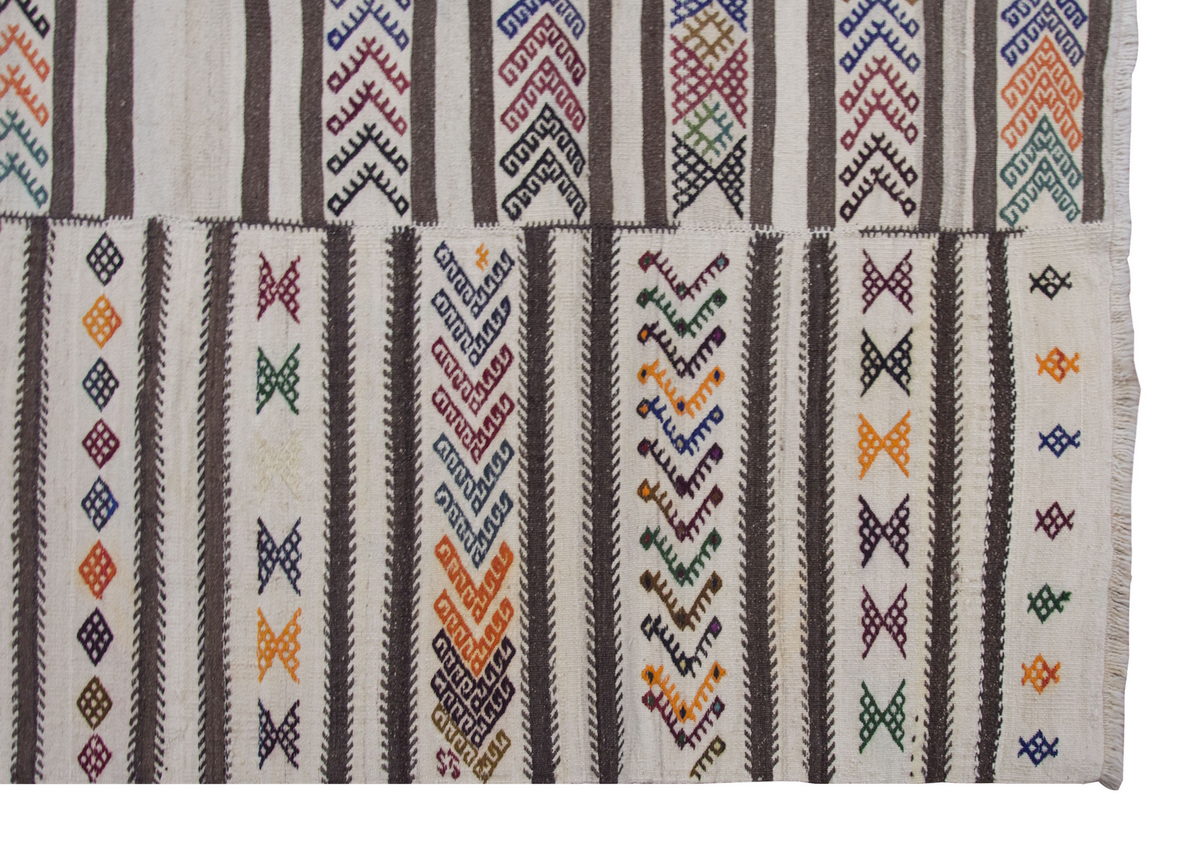 Neutral Kilim 6'5" x 7'5" feet 195 x 227 cm