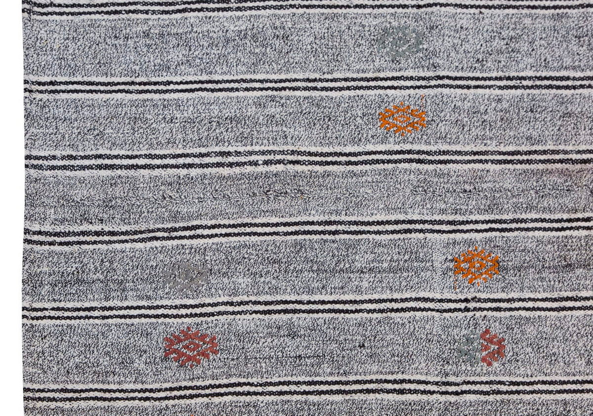 Neutral Kilim 6'6" x 8'3" feet 198 x 252 cm