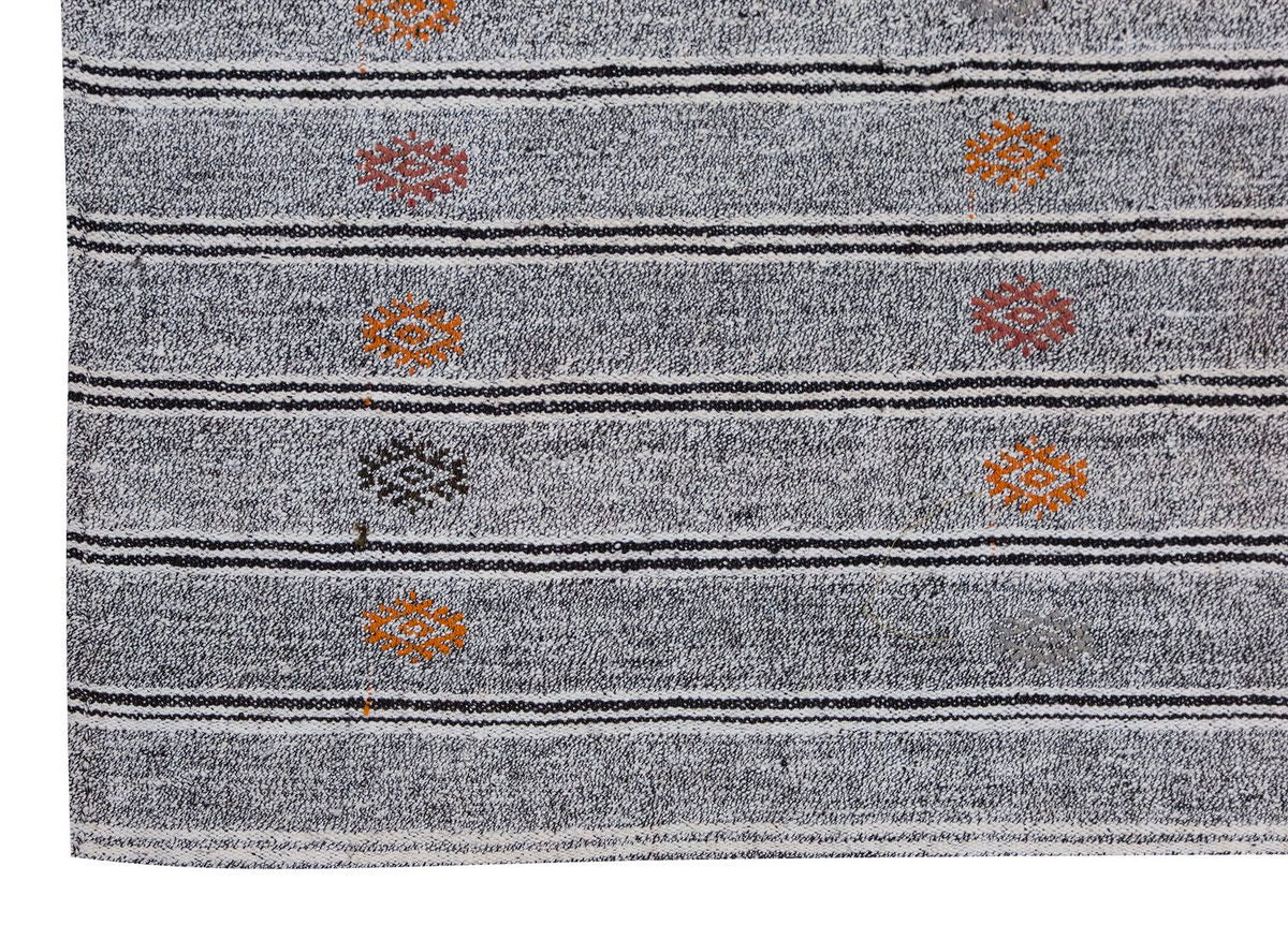 Neutral Kilim 6'6" x 8'3" feet 198 x 252 cm