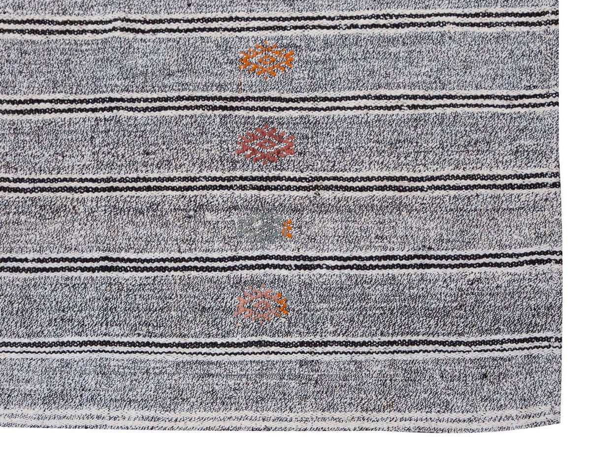 Neutral Kilim 6'6" x 8'3" feet 198 x 252 cm