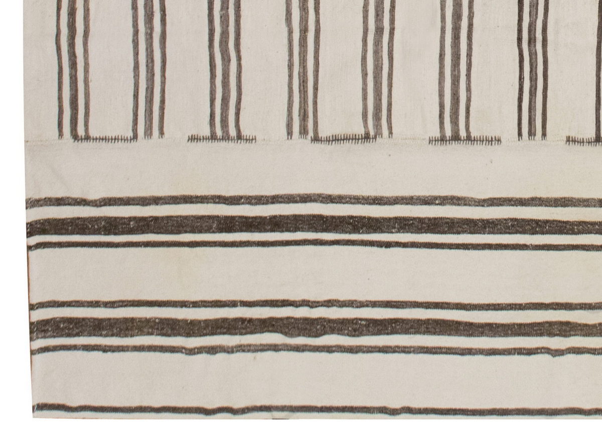 Neutral Kilim 7'9" x 11'2" feet 235 x 340 cm