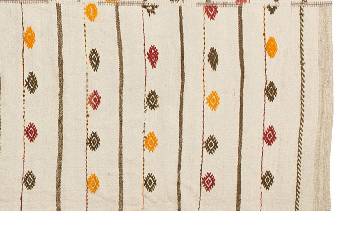 Neutral Kilim 8'10" x 9'10" feet 269 x 300 cm