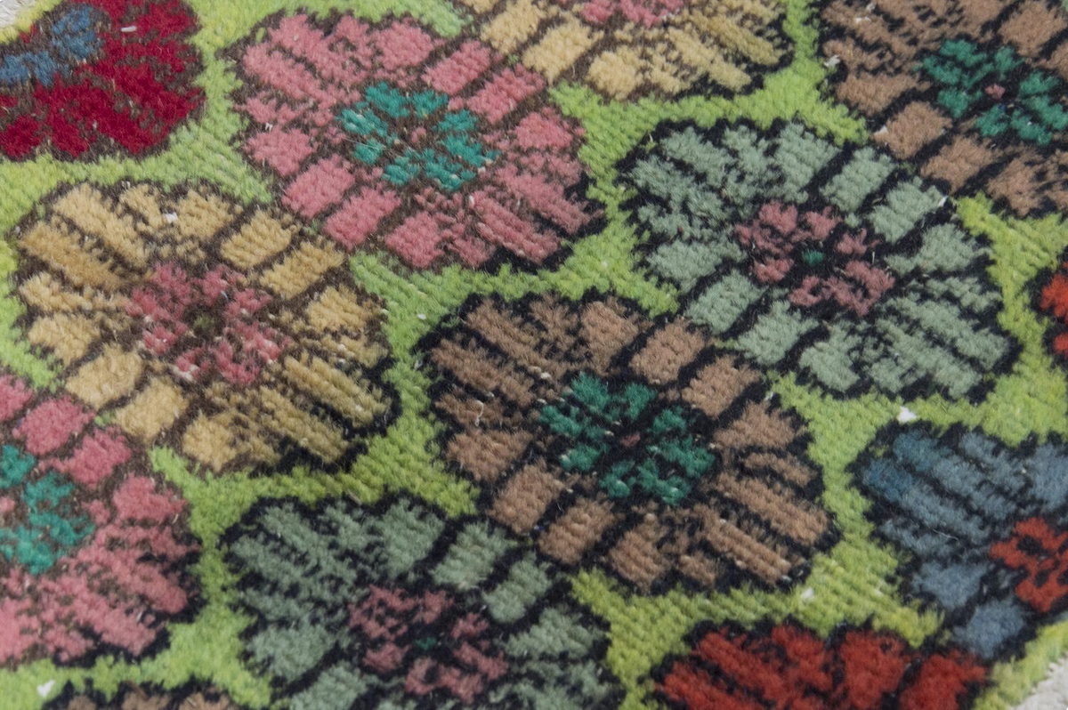 Runner Rug 1'4" x 6" feet 40 x 182 cm