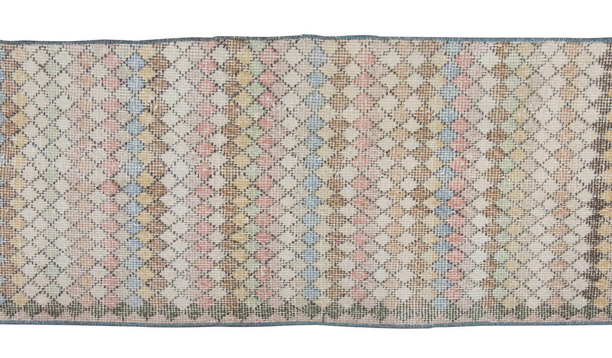 Runner Rug 1'7" x 8" feet  48 x 238 cm