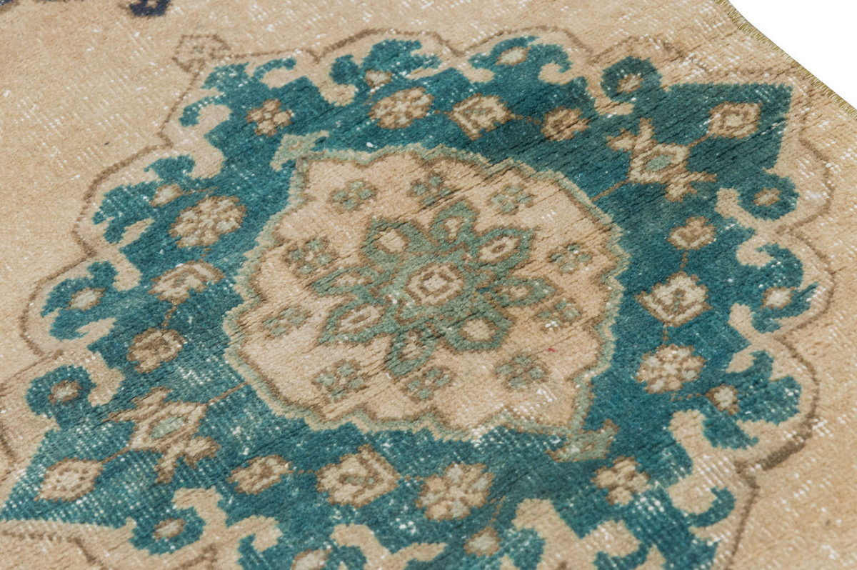 Runner Rug 2" x 13'5" feet 61 x 410 cm